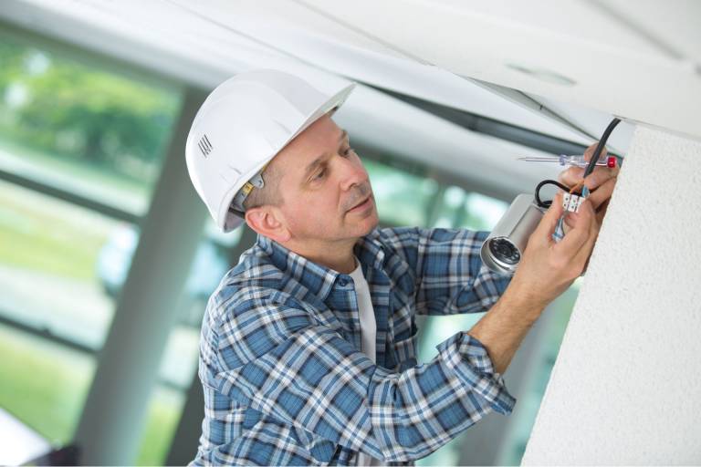 Difference Between Indoor and Outdoor CCTV - Corinthians ...