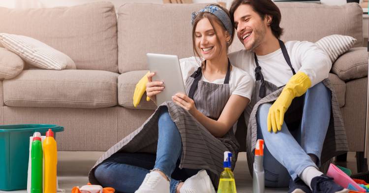 cleaning electronic equipment