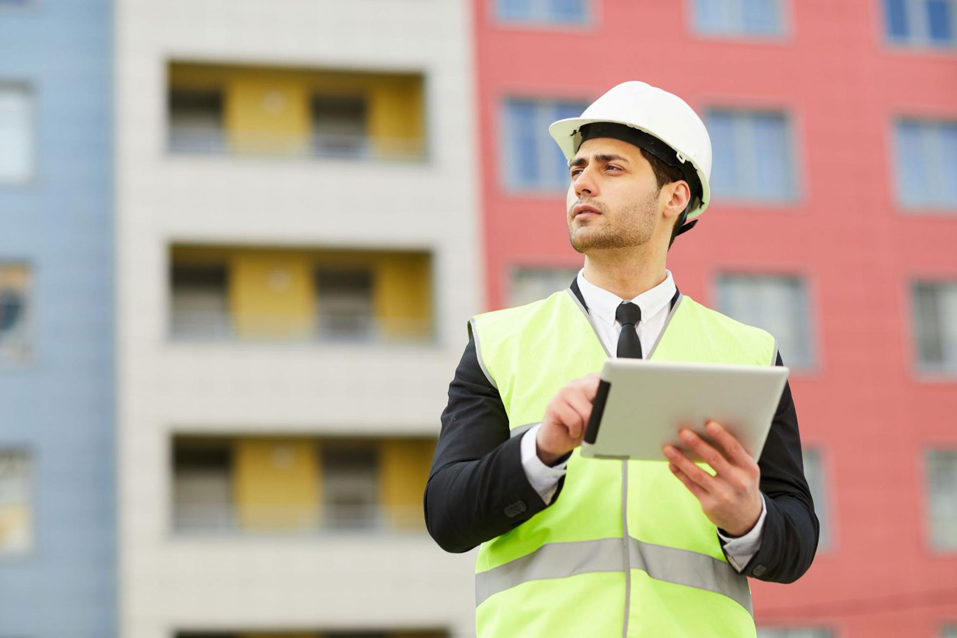 Инженер. Инженерные профессии. Construction project manager. Бизнесмены в сфере строительства. Проектировщик.